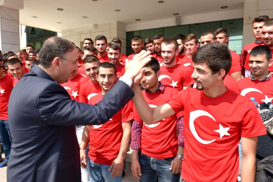 Kınalı kuzular dualarla uğurlandı