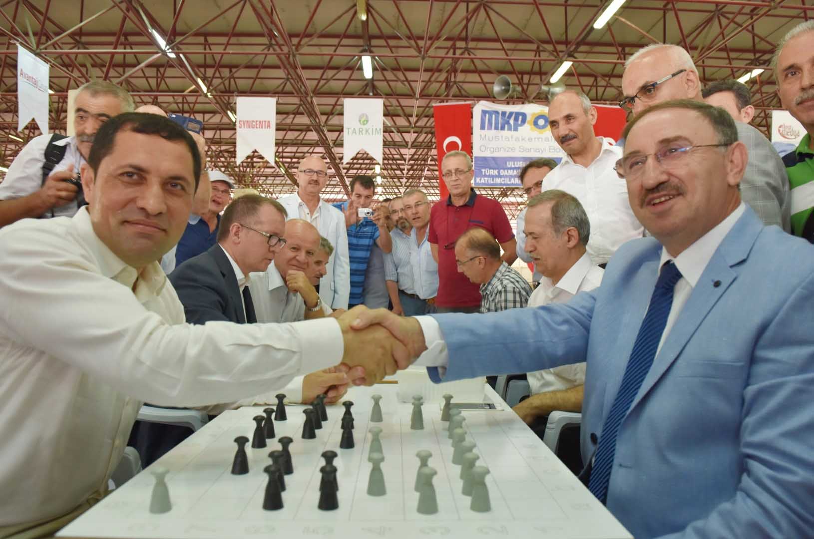 Dama ustaları Mustafakemalpaşa'da buluştu
