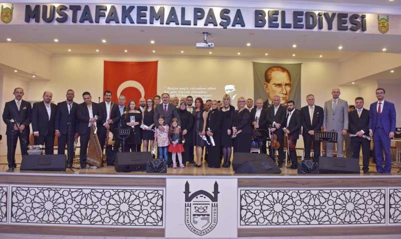 Gazi Paşa şarkılarla anıldı