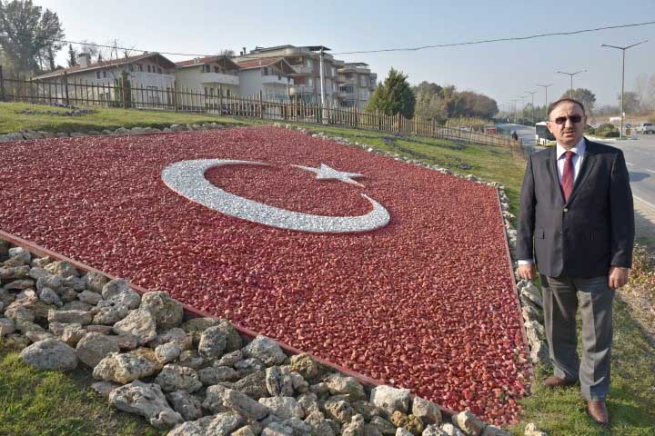  Mustafakemalpaşa'ya 257 bin kış çiçeği 