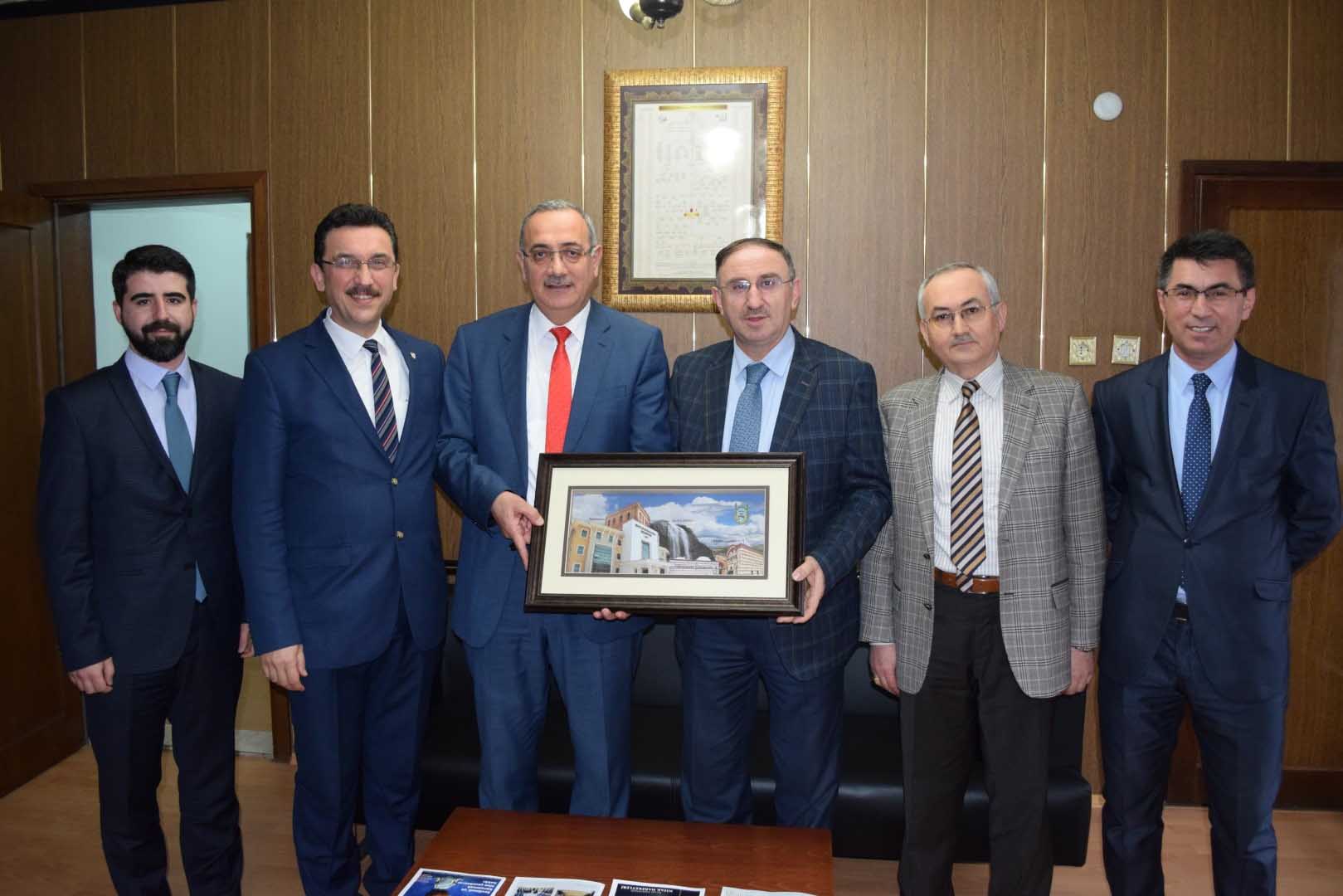 Müftü'ye veda ziyareti 