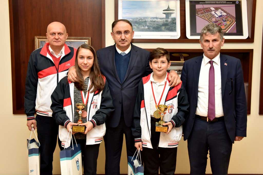 Bilardonun yıldızları Antalya'da parladı