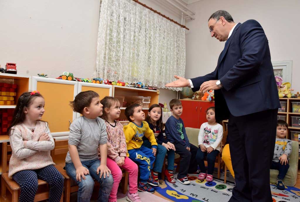 Başkan KURTULAN'dan miniklere ziyaret