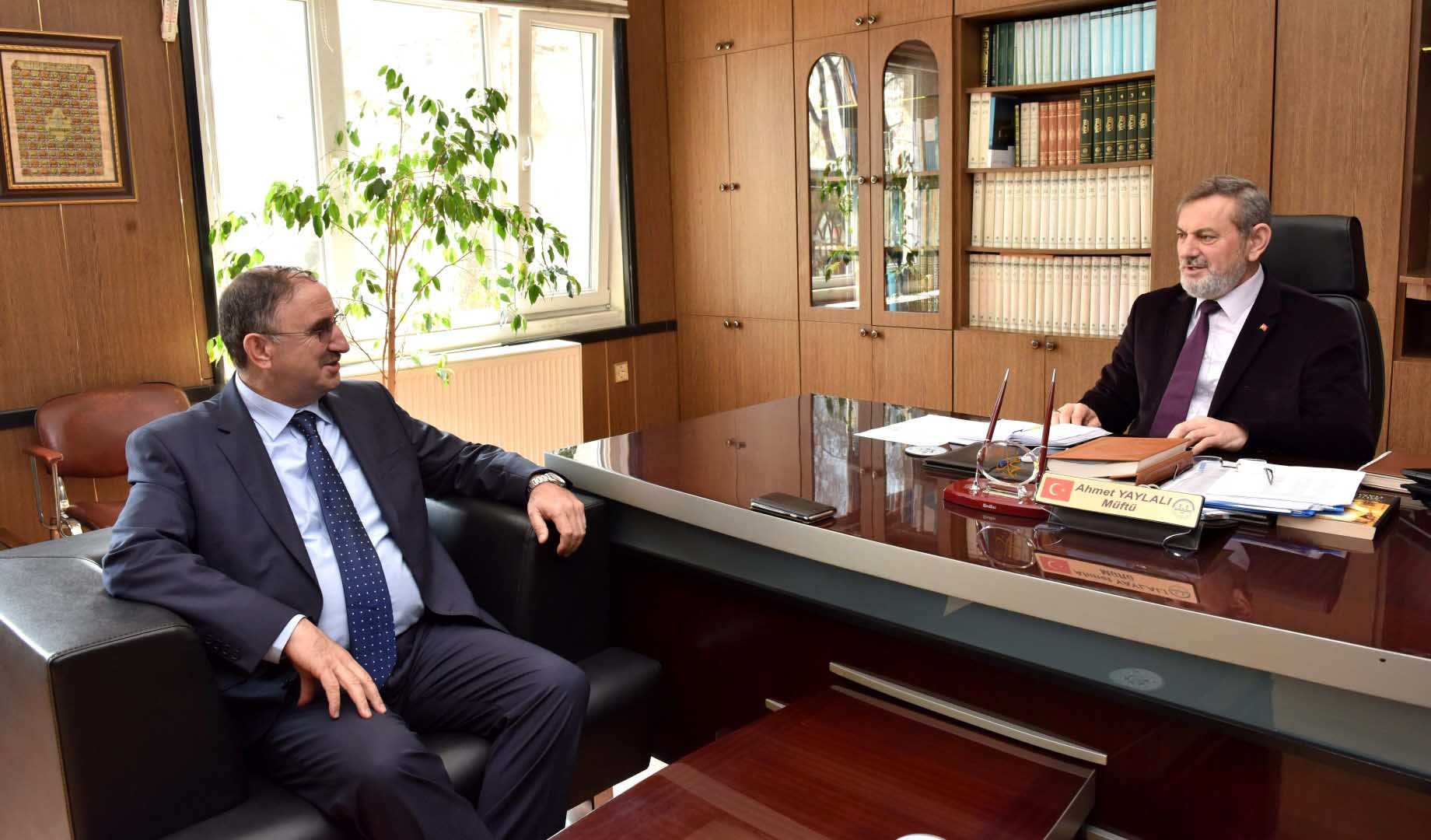 Başkan Kurtulan'dan yeni Müftü'ye ziyaret 