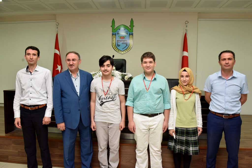 TEOG şampiyonlarına ödül