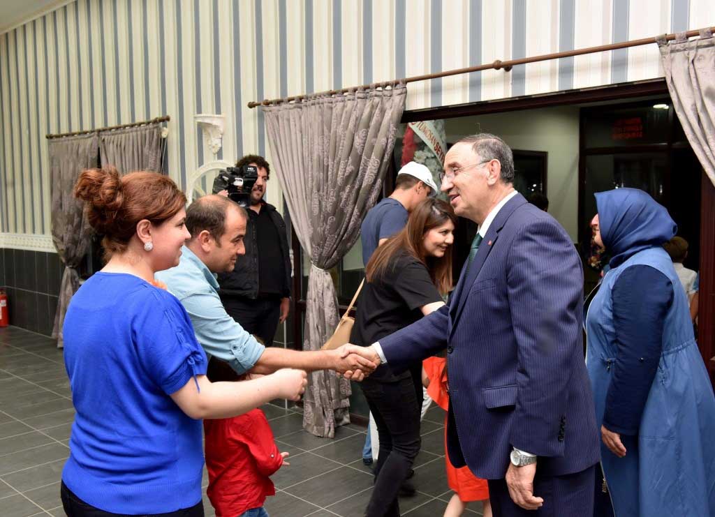 Belediye çalışanlarına geleneksel iftar