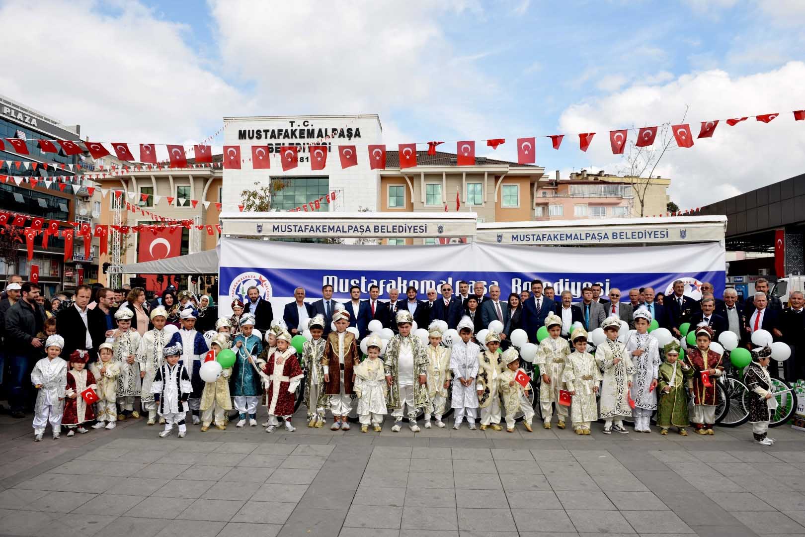 Mustafakemalpaşa'da Toplu Sünnet Şöleni 