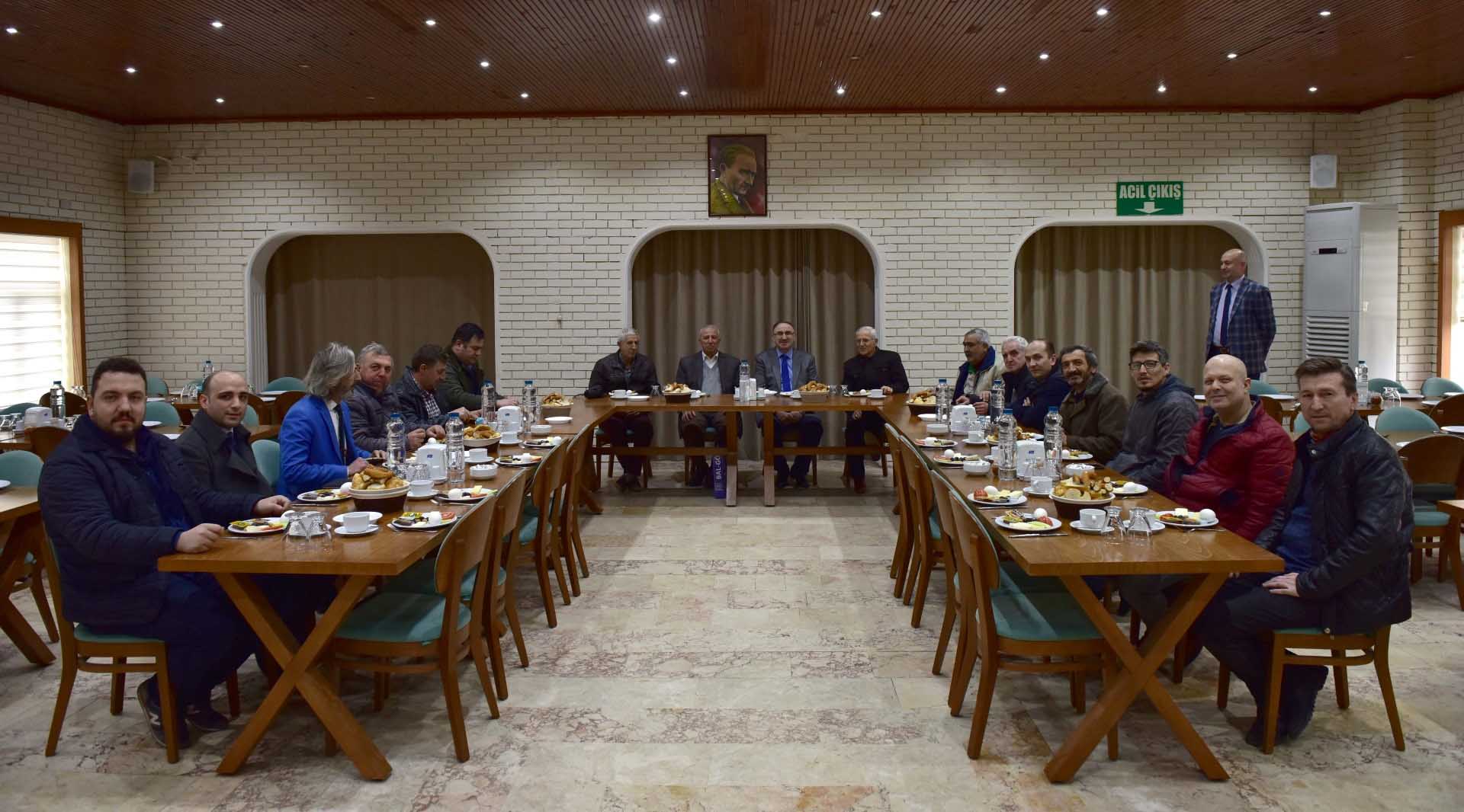 Başkan Kurtulan Gazeteciler Günü’nü kutladı