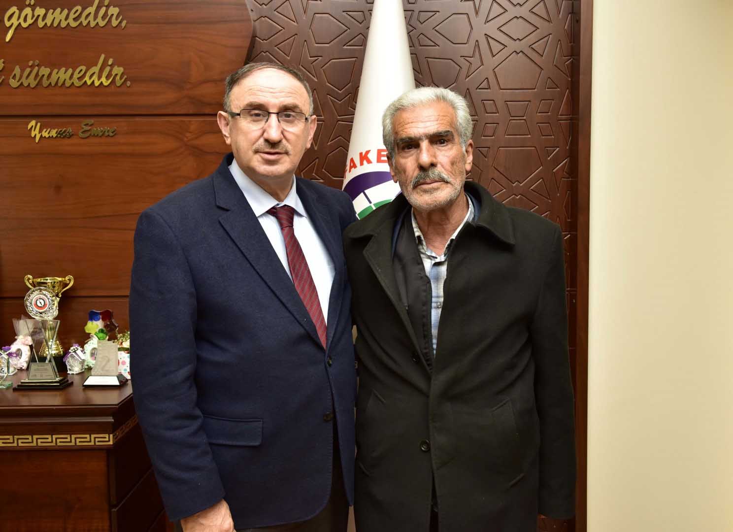 Şehit babası Sekin’den duygulandıran ziyaret