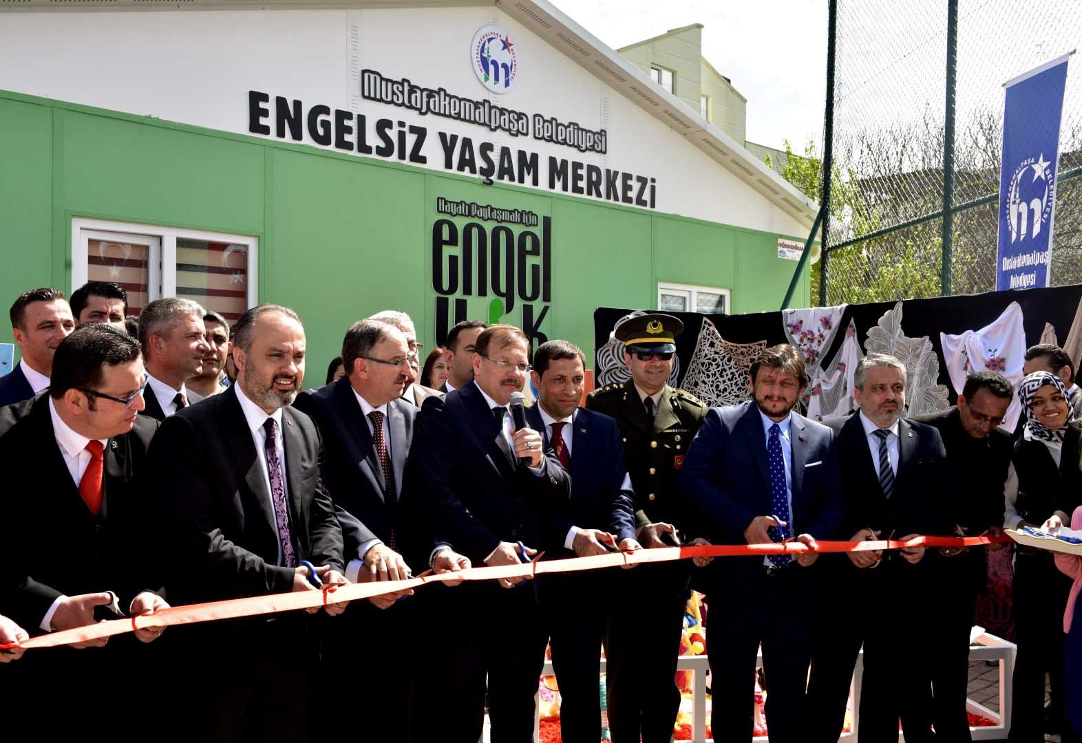 Engelsiz Yaşam Merkezi hizmete açıldı 