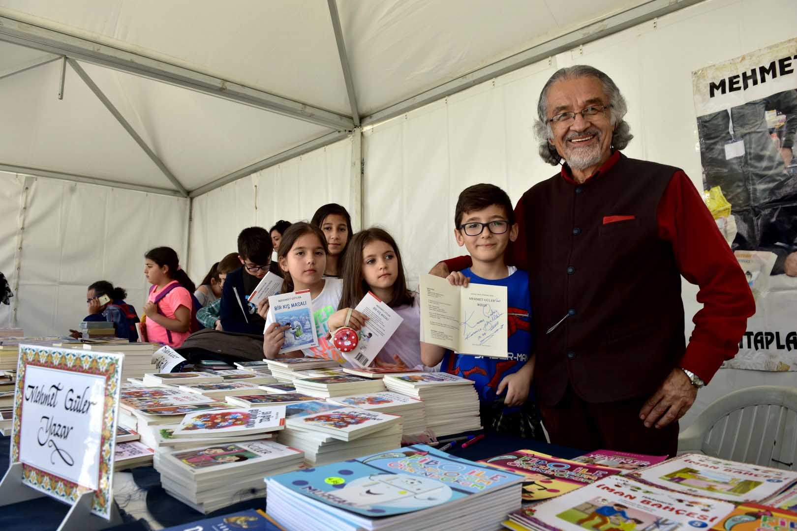 Kitap Günleri’ne ziyaretçi akını