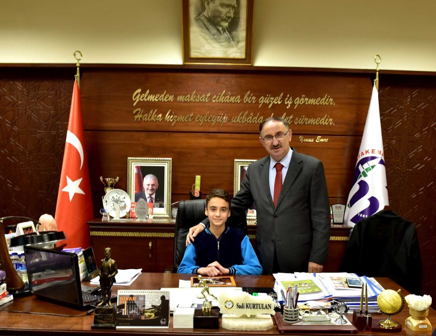 Mustafakemalpaşa'da  23 Nisan coşkusu