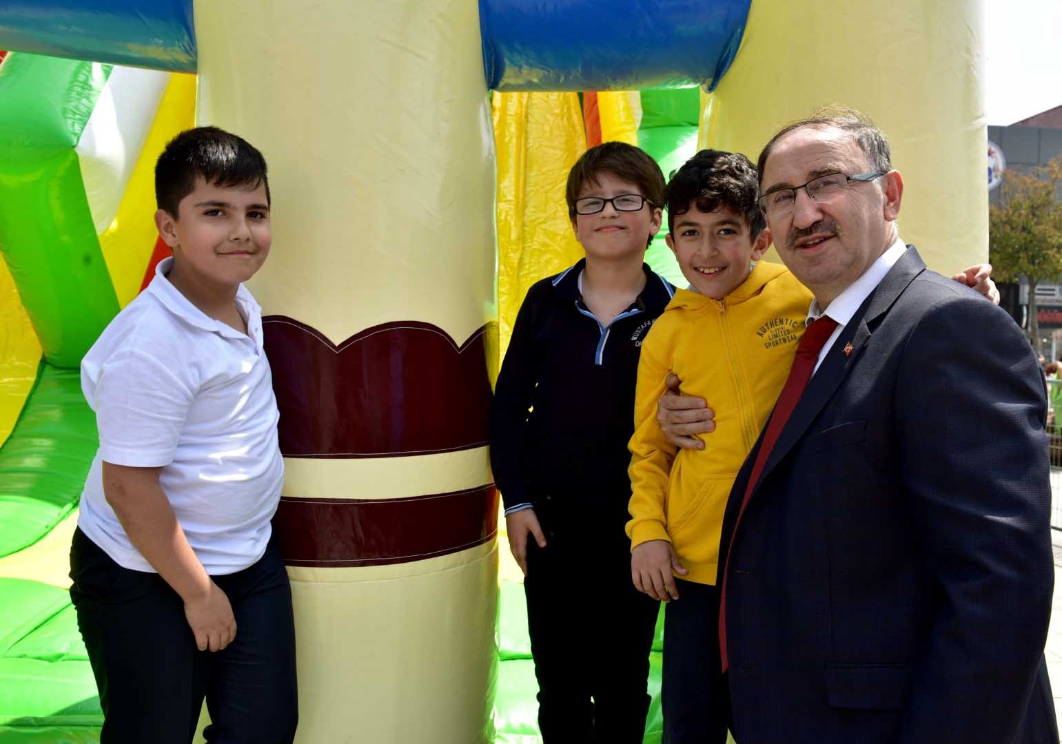 Çocuk Şenliği kapılarını açtı 