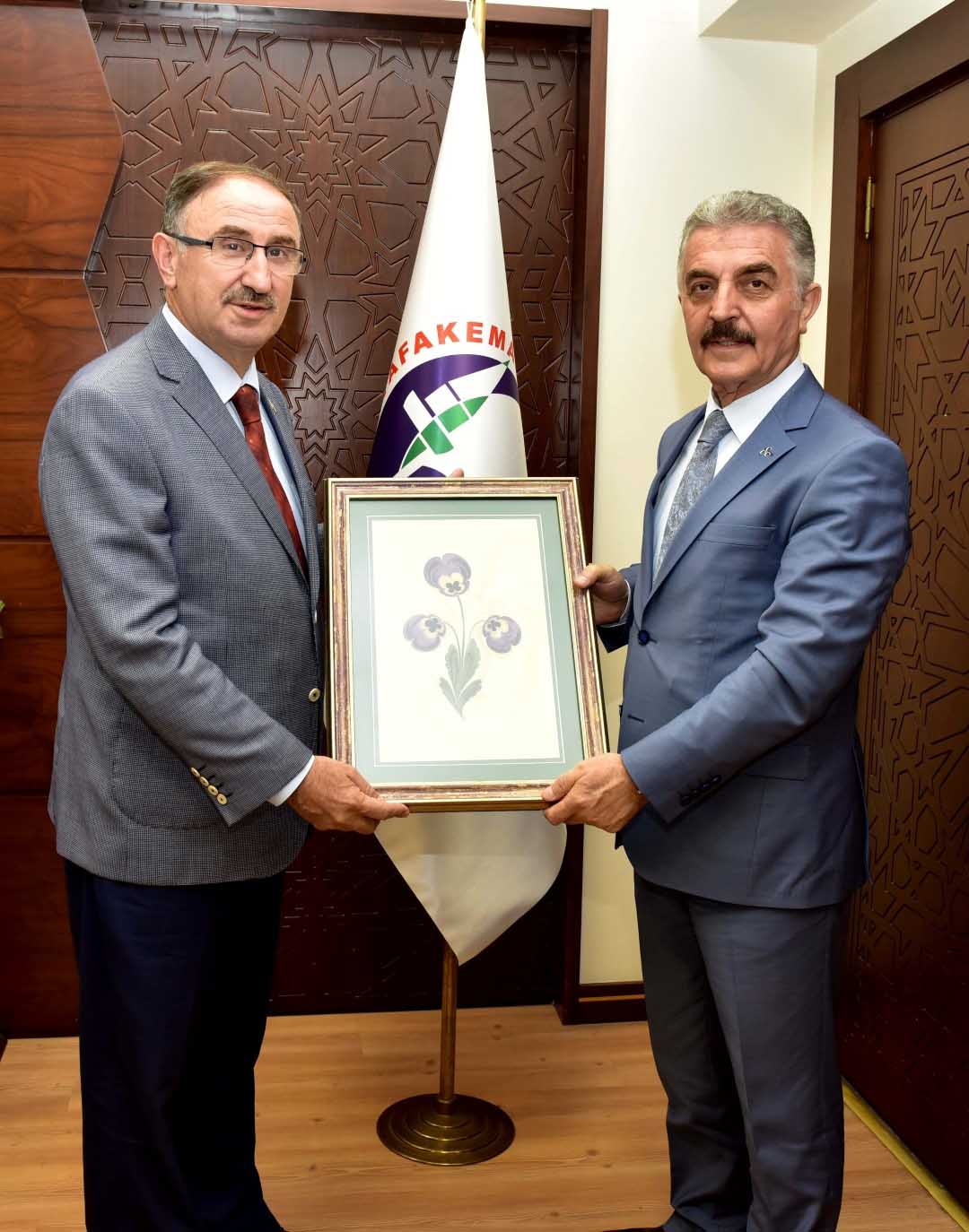 Büyükataman’dan Başkan Kurtulan’a ziyaret 