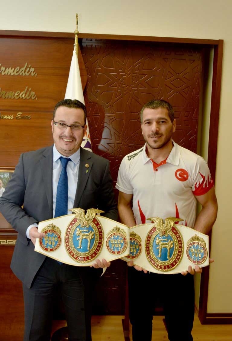 Başkan Kanar’dan şampiyon sporcuya kutlama