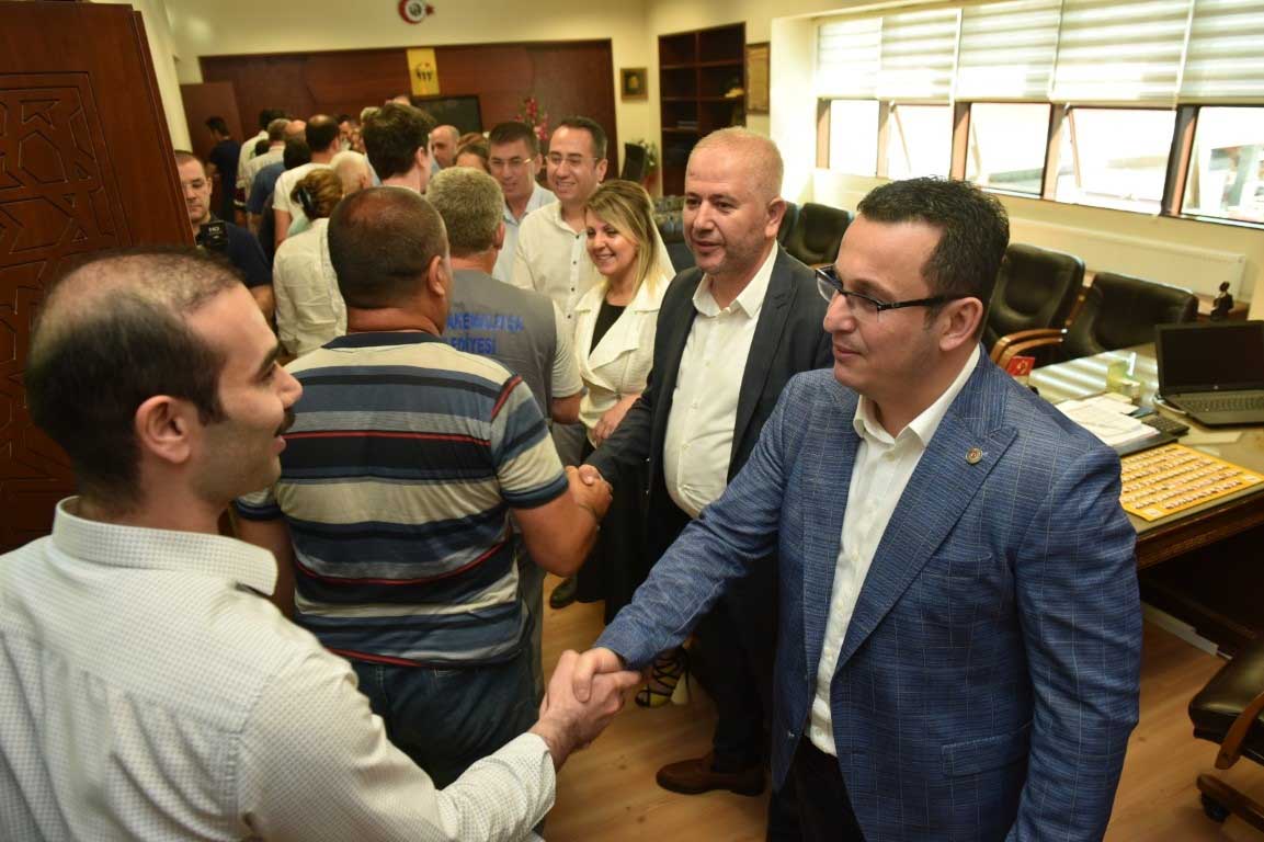 Başkan Kanar personelle bayramlaştı