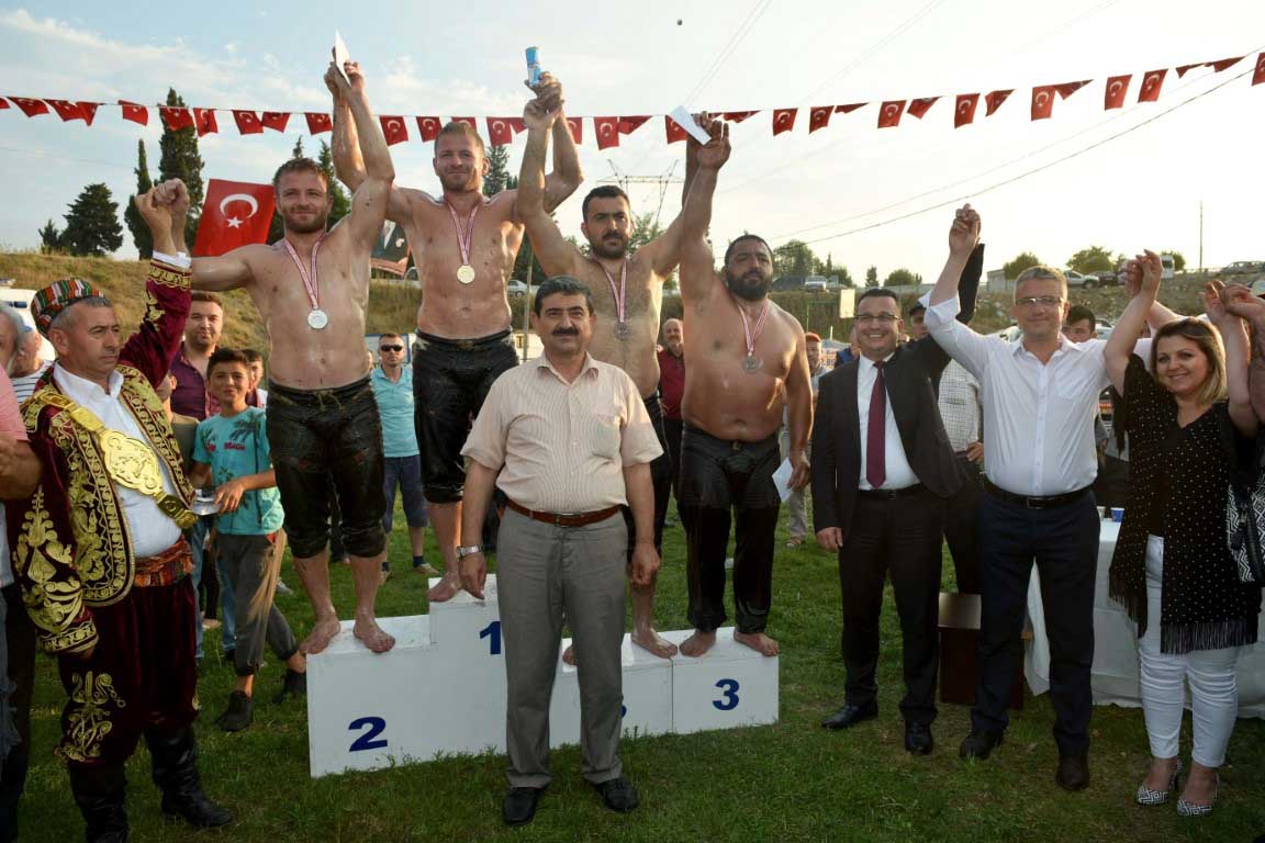 Yalıntaş’ta çayırın sultanı Balaban 