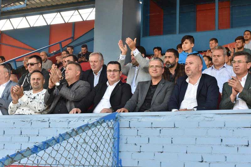 PAŞA İDDİALI GELİYOR  