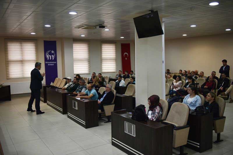 BELEDİYE PERSONELİNE İŞ SAĞLIĞI VE GÜVENLİĞİ EĞİTİMİ VERİLDİ