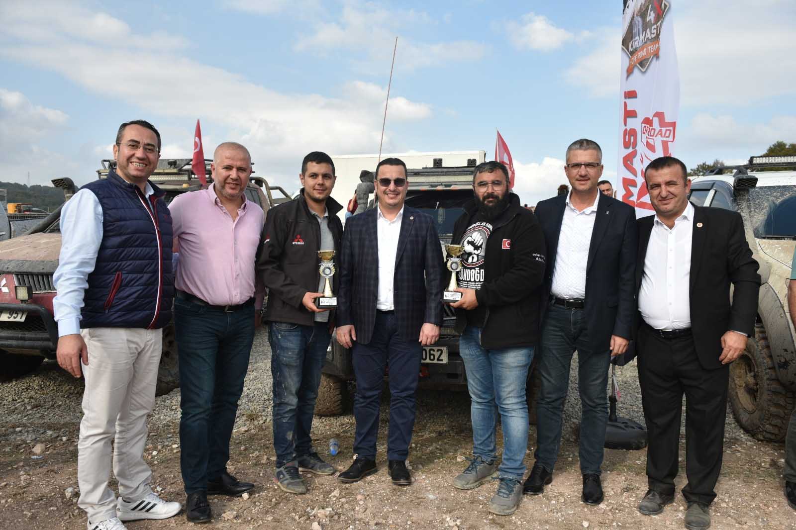 OFF-ROAD TUTKUNLARINDAN 4X4'LÜK FİNAL