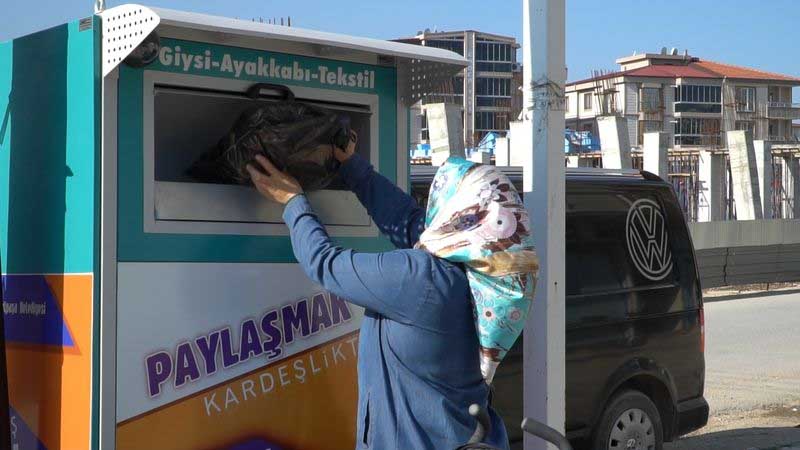 GİYSİ VE AYAKKABI KUMBARALARI YENİLENDİ