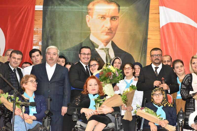 MUSTAFAKEMALPAŞA'DA ENGELLERİ AŞAN KONSER