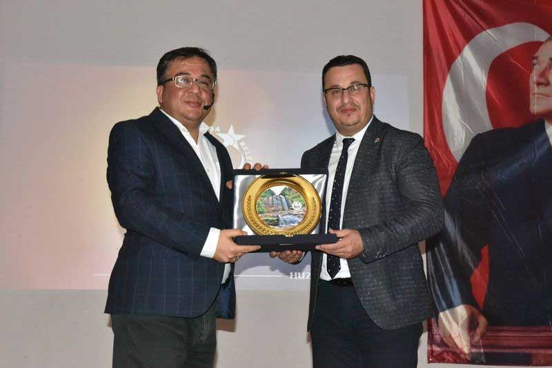 MUSTAFAKEMALPAŞALILAR FATİH AKBABA'YI İLGİYLE DİNLEDİ