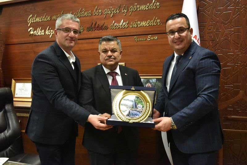 SELİM YAĞCI BAŞKAN KANAR'I ZİYARET ETTİ