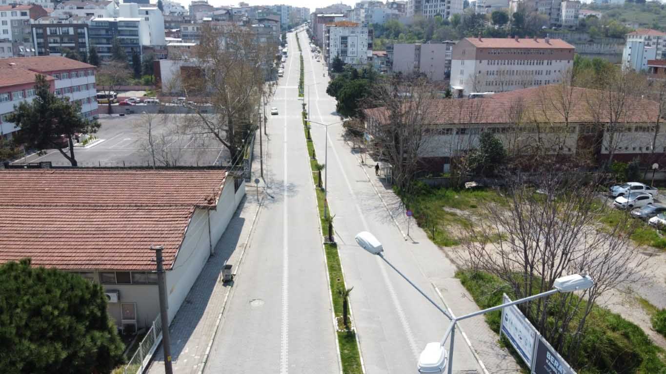 BAŞKAN KANAR'DAN YASAĞA UYAN VATANDAŞLARA TEŞEKKÜR “SİZİN SAĞLIĞINIZ İÇİN 24 SAAT EMRİNİZDE VE HİZMETİNİZDEYİZ”