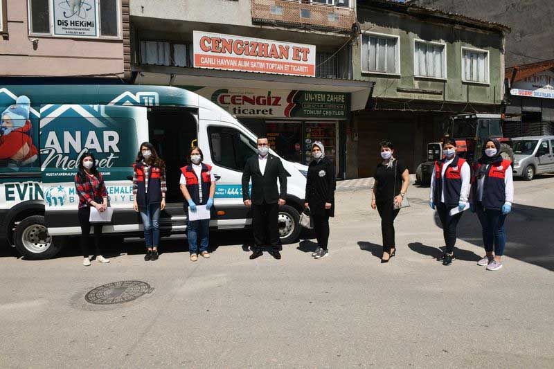 ANNELERE BAŞKAN KANAR'DAN SÜRPRİZ ZİYARET