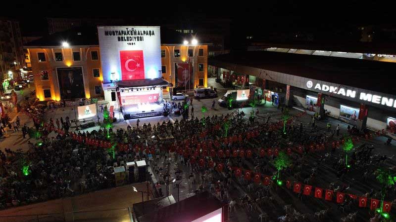 MUSTAKEMALPAŞA 15 TEMMUZ'DA YİNE TEK YÜREK OLDU
