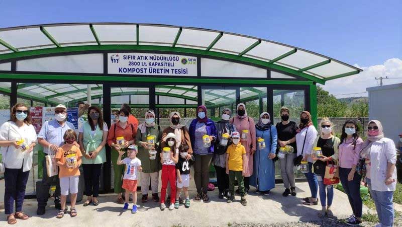 MİNİK ÖĞRENCİLERDEN ÇİFTÇİ VE ÇEVREYE ANLAMLI DESTEK