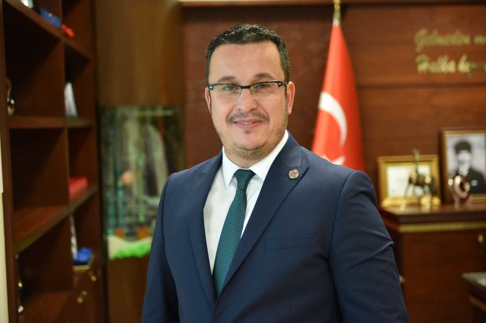 Budanan Ağaç Dalları İhtiyaç Sahiplerine Yakacak Oluyor