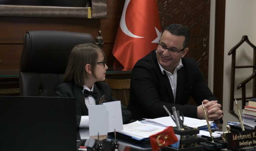 MUSTAFAKEMALPAŞA’DA TÜM YETKİ ÇOCUKLARA GEÇTİ!
