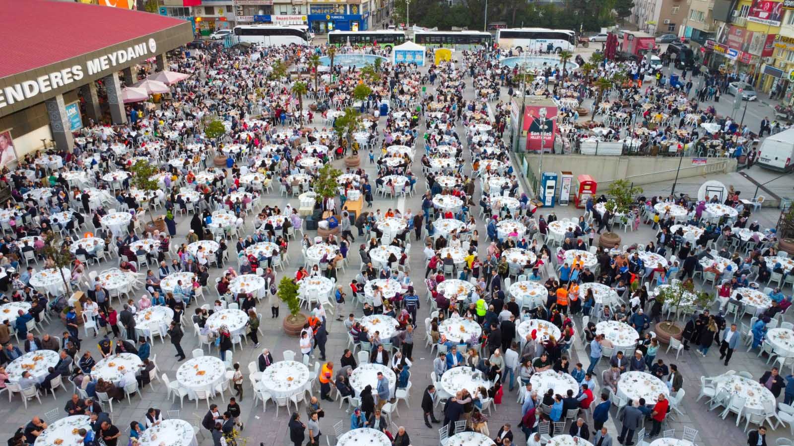 6 BİN KİŞİ ÖZLENEN RAMAZAN SOFRALARINDA BULUŞTU