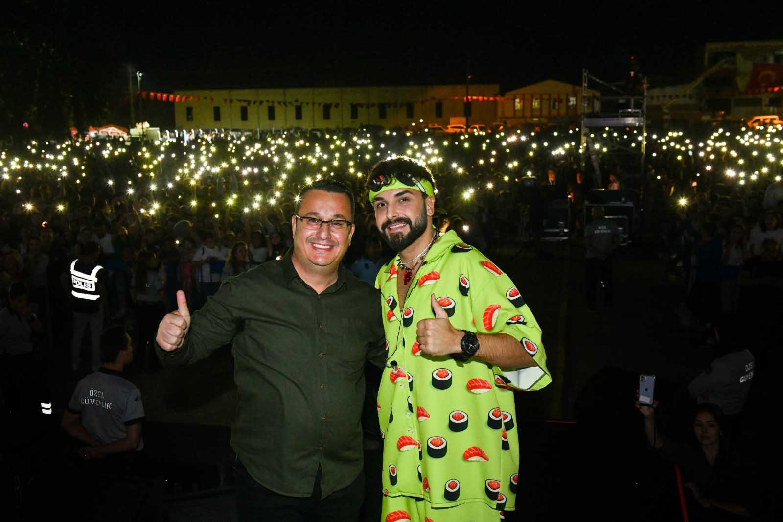 50 BİN KİŞİ MUSTAFAKEMALPAŞA’YA ‘GİTTİ’