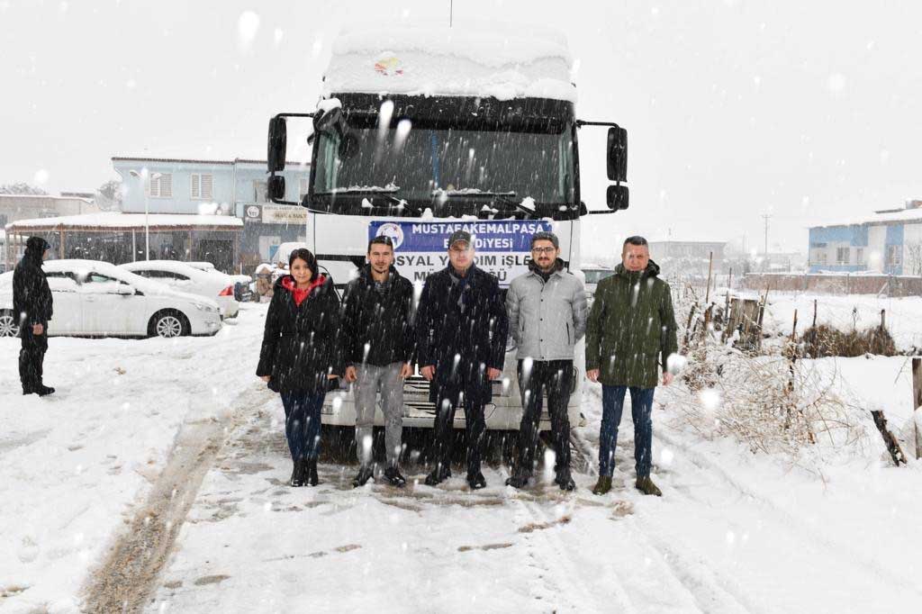 MUSTAFAKEMALPAŞA’DAN DEPREMZEDELER İÇİN DEV DESTEK