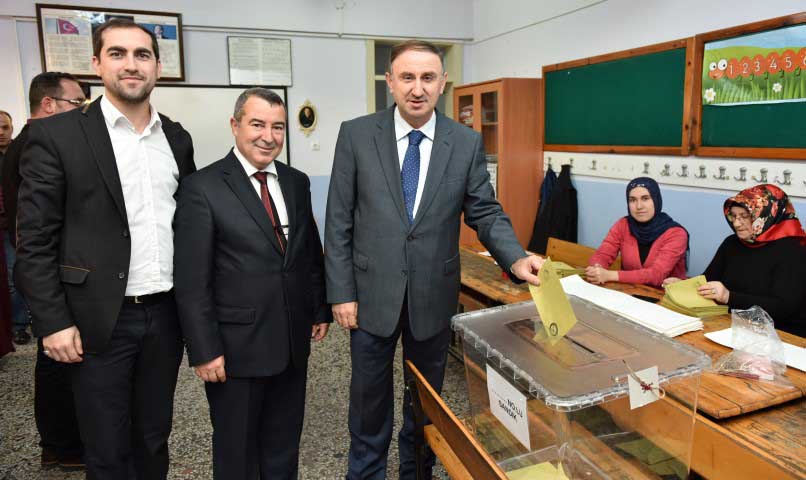 Başkan Kurtulan oyunu kullandı 
