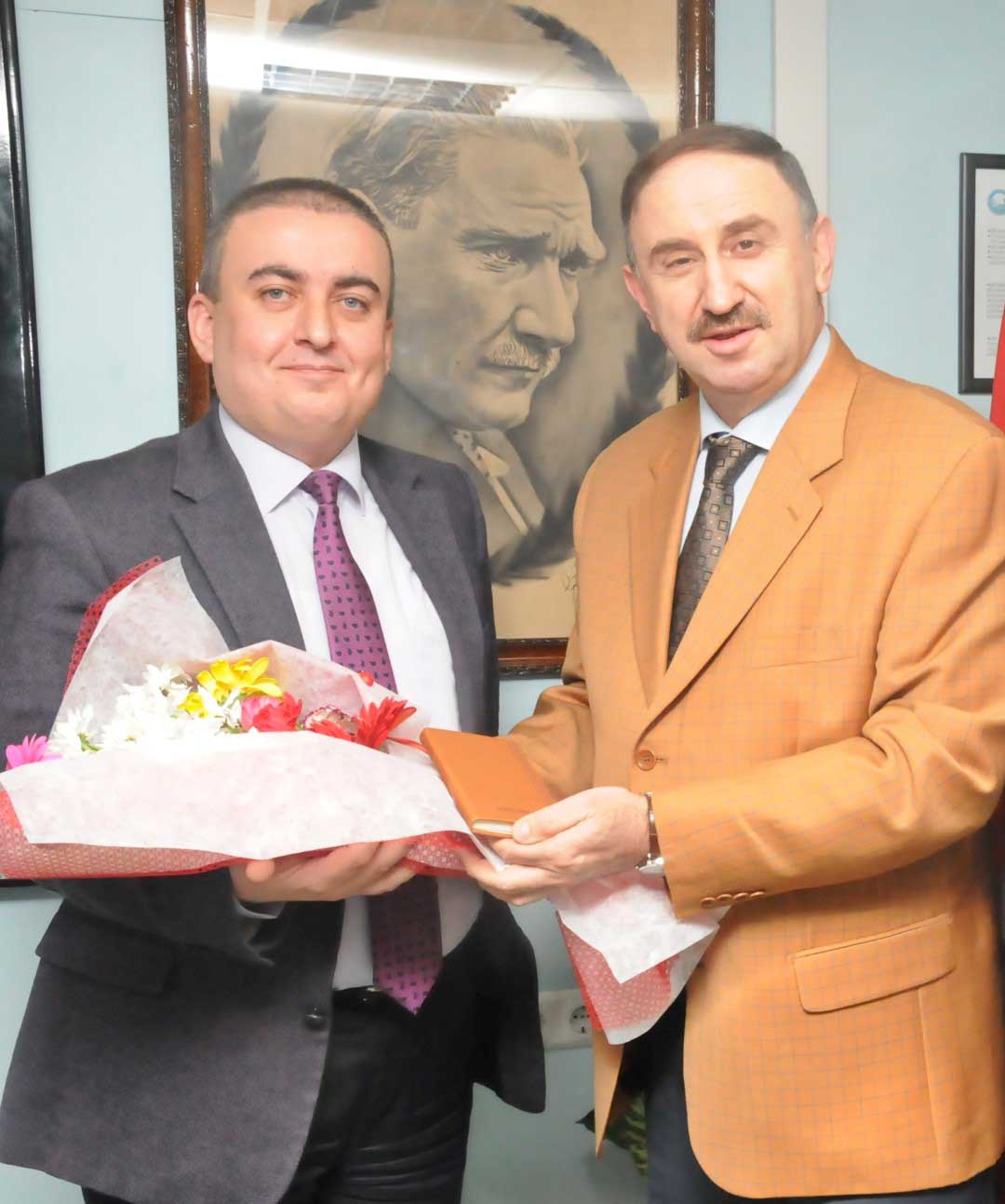 Başkan Kurtulan’dan doktorlara kutlama