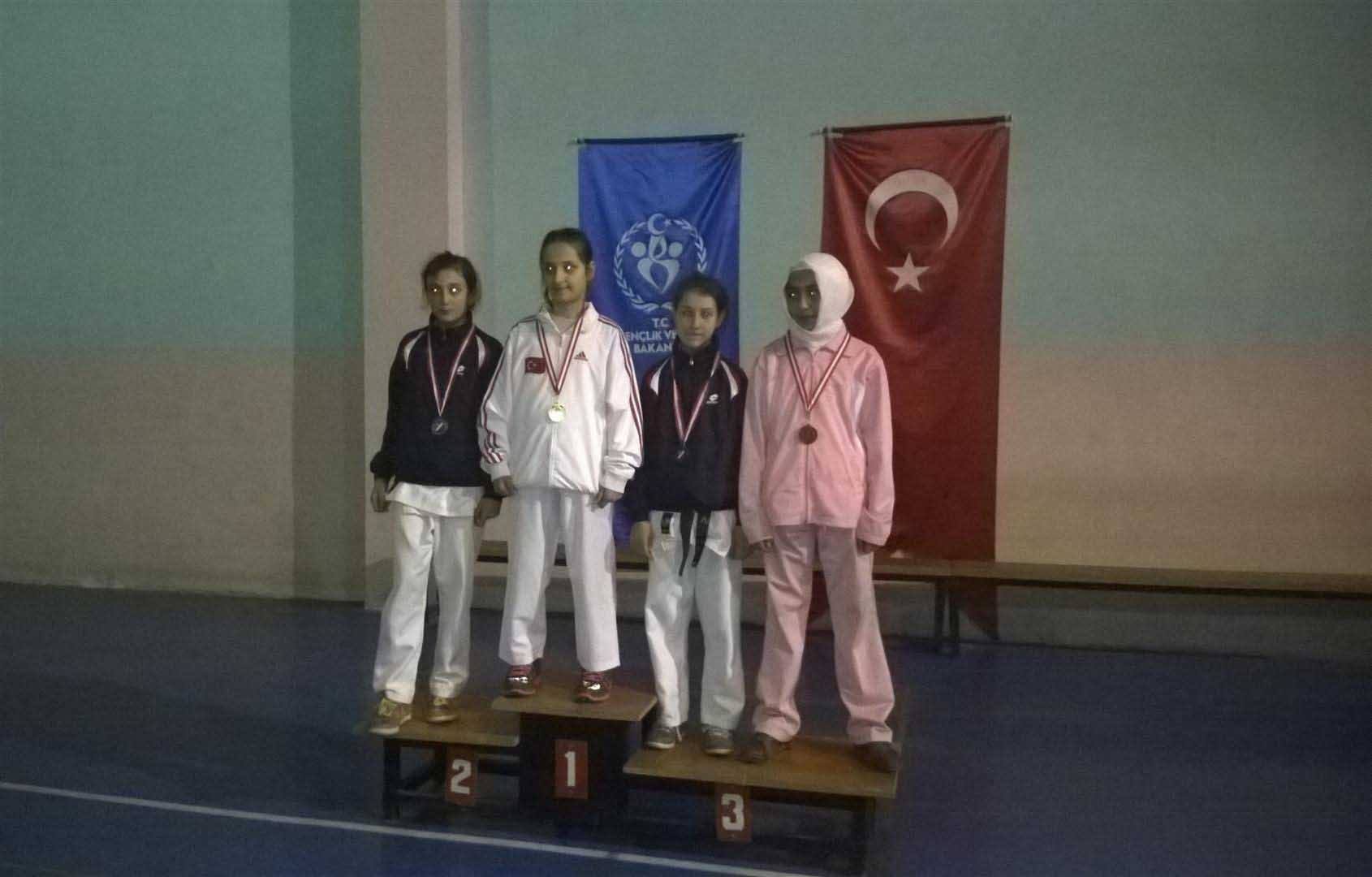 Belediye Spor’dan Yıldızlar Ligi’ne sporcu 