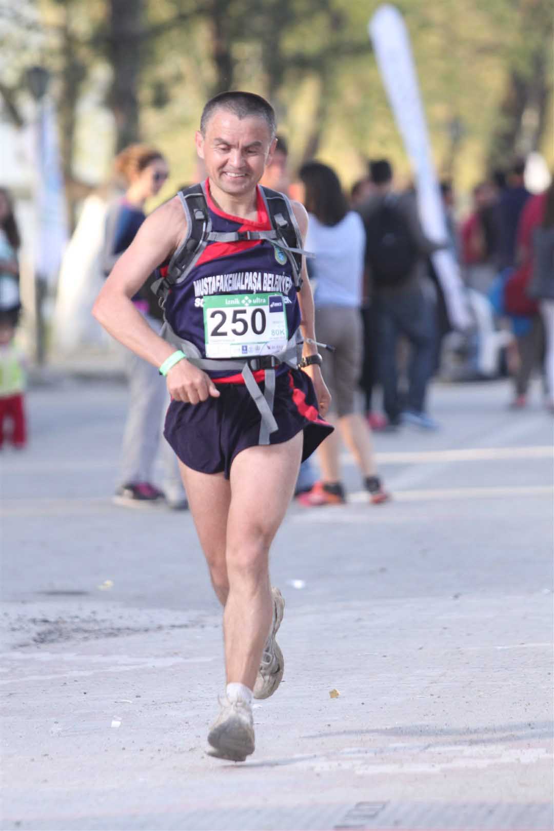 Belediye Sporlu atletler İznik'te ter döktü 