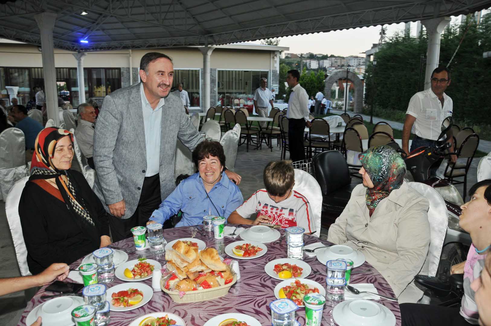 Belediye'den gönül sofrası