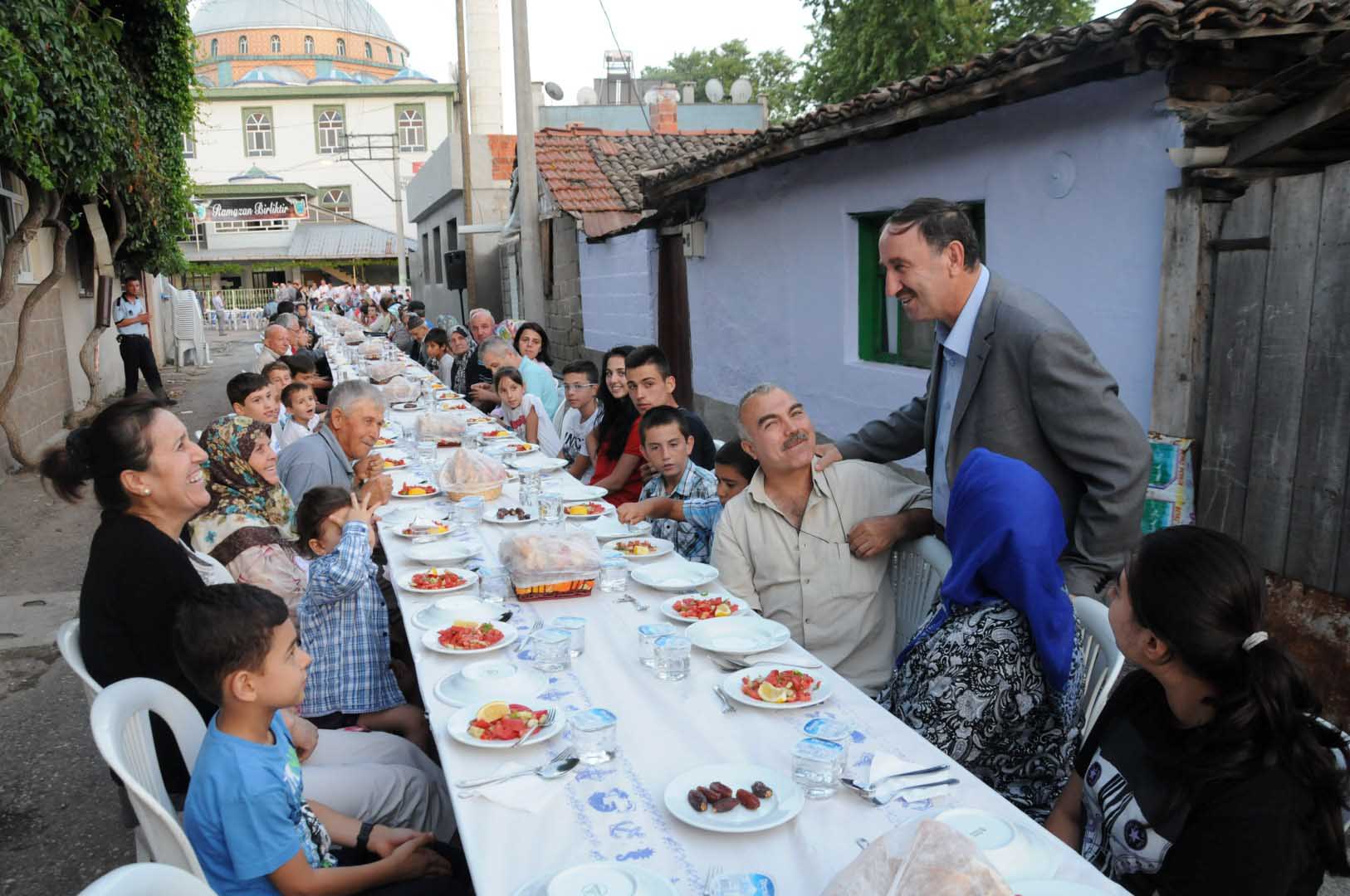 Fevzi Dede Mahallesi’nde iftar keyfi 
