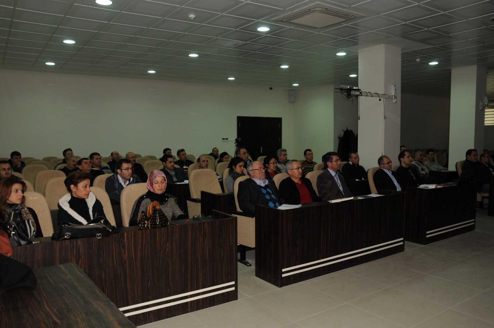 Hizmet içi eğitim seminerleri sürüyor 