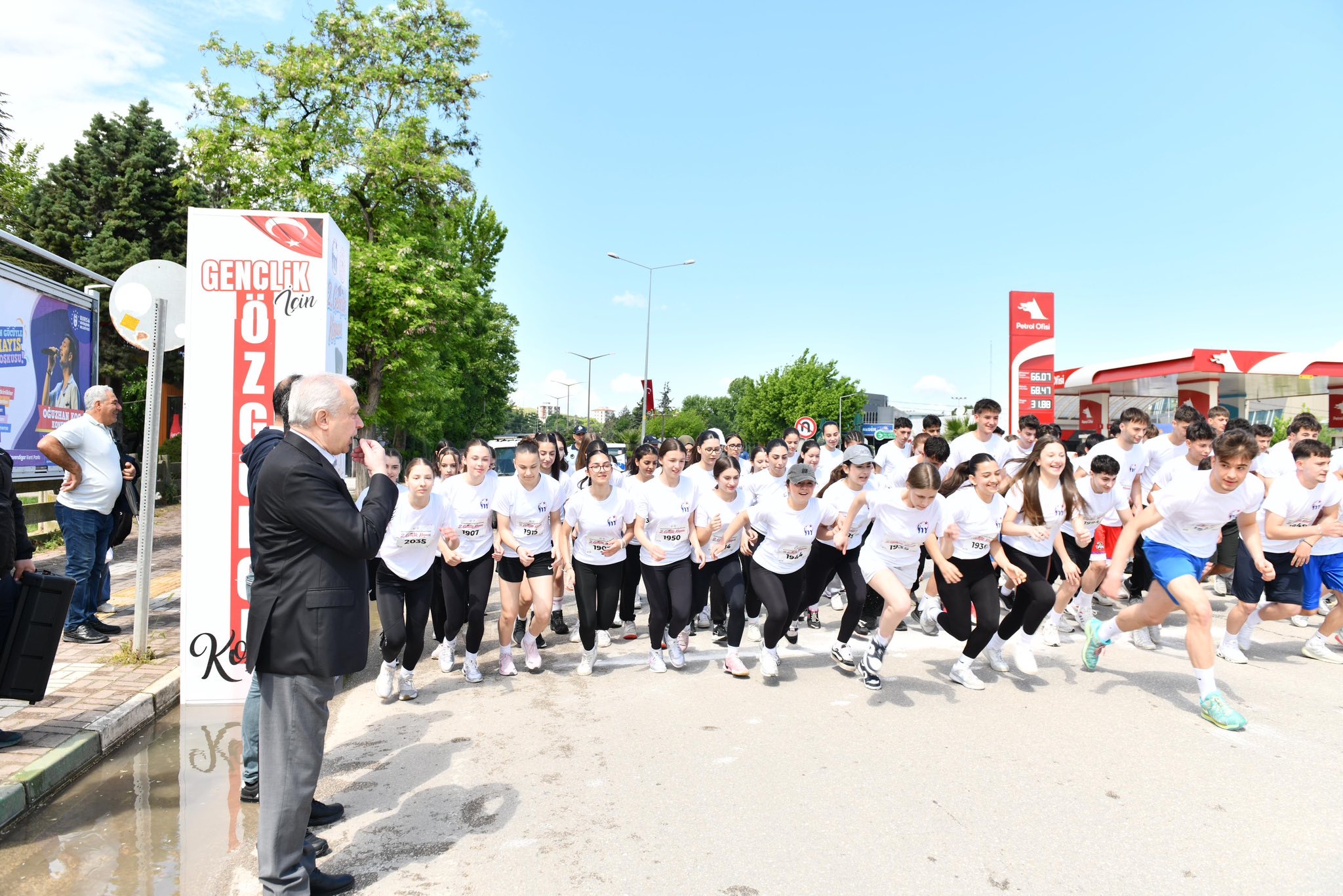 Mustafakemalpaşa’da Gençlik Koşusu Coşkusu