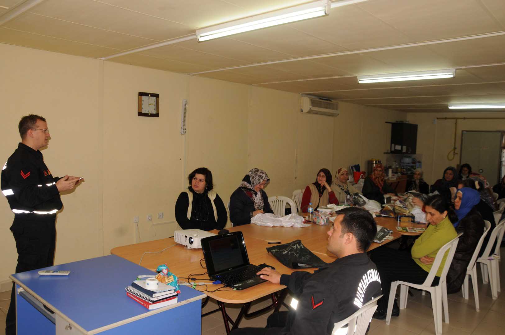 İtfaiye’den Uğur Böcekleri’ne seminer