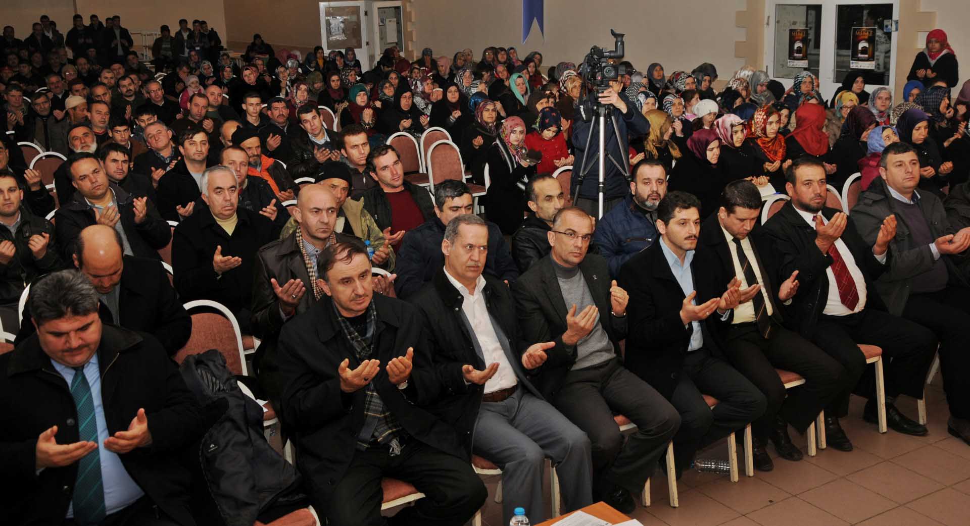 Mekke’nin Fethi dualarla kutlandı 