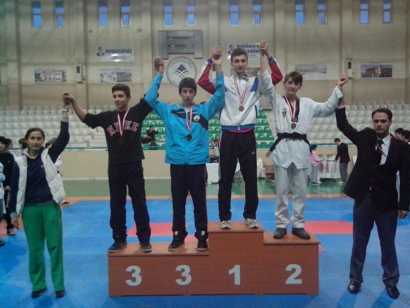 Taekwondo da Belediye Spor fırtınası 