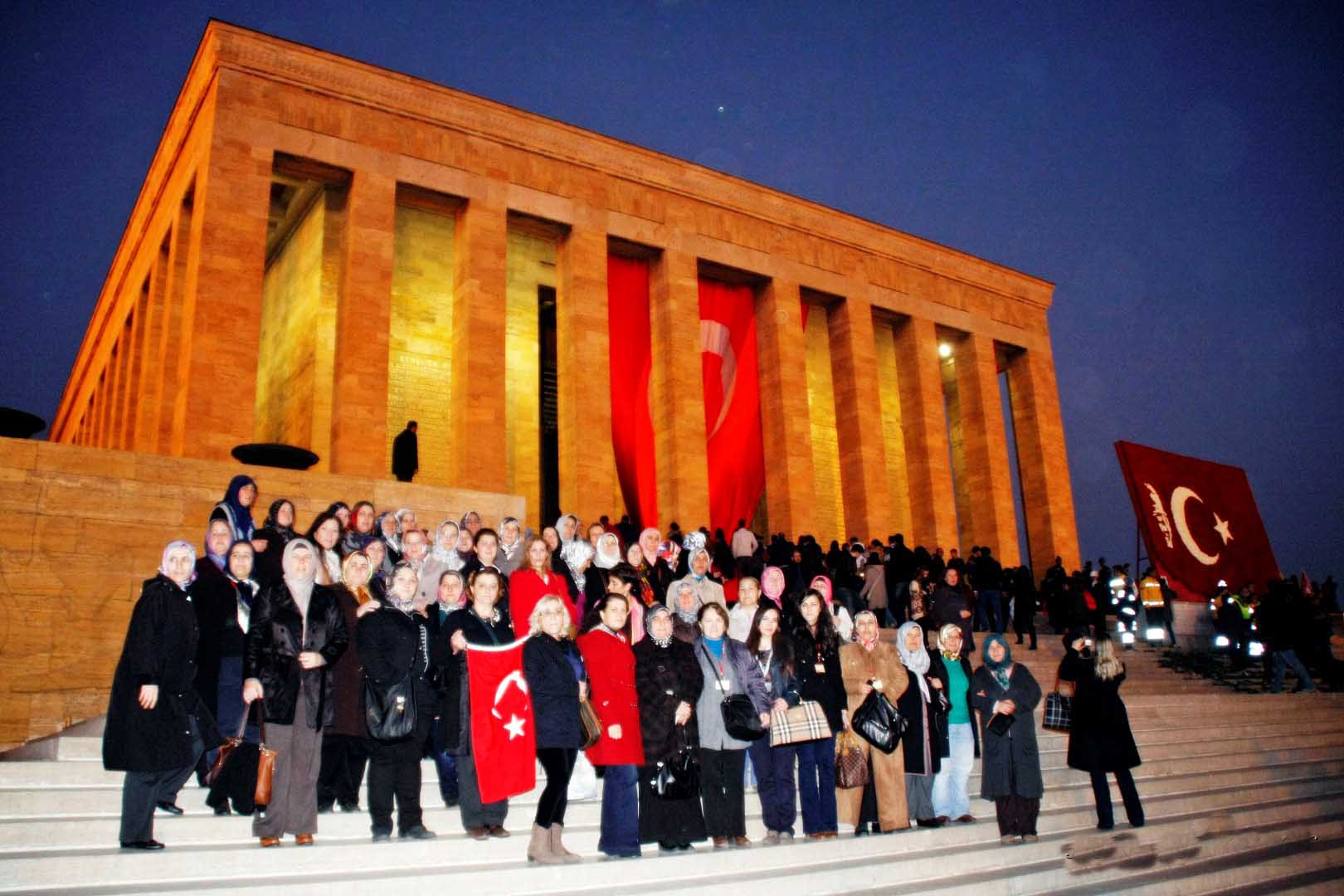 Uğur Böcekleri’nden Anıtkabir ziyareti