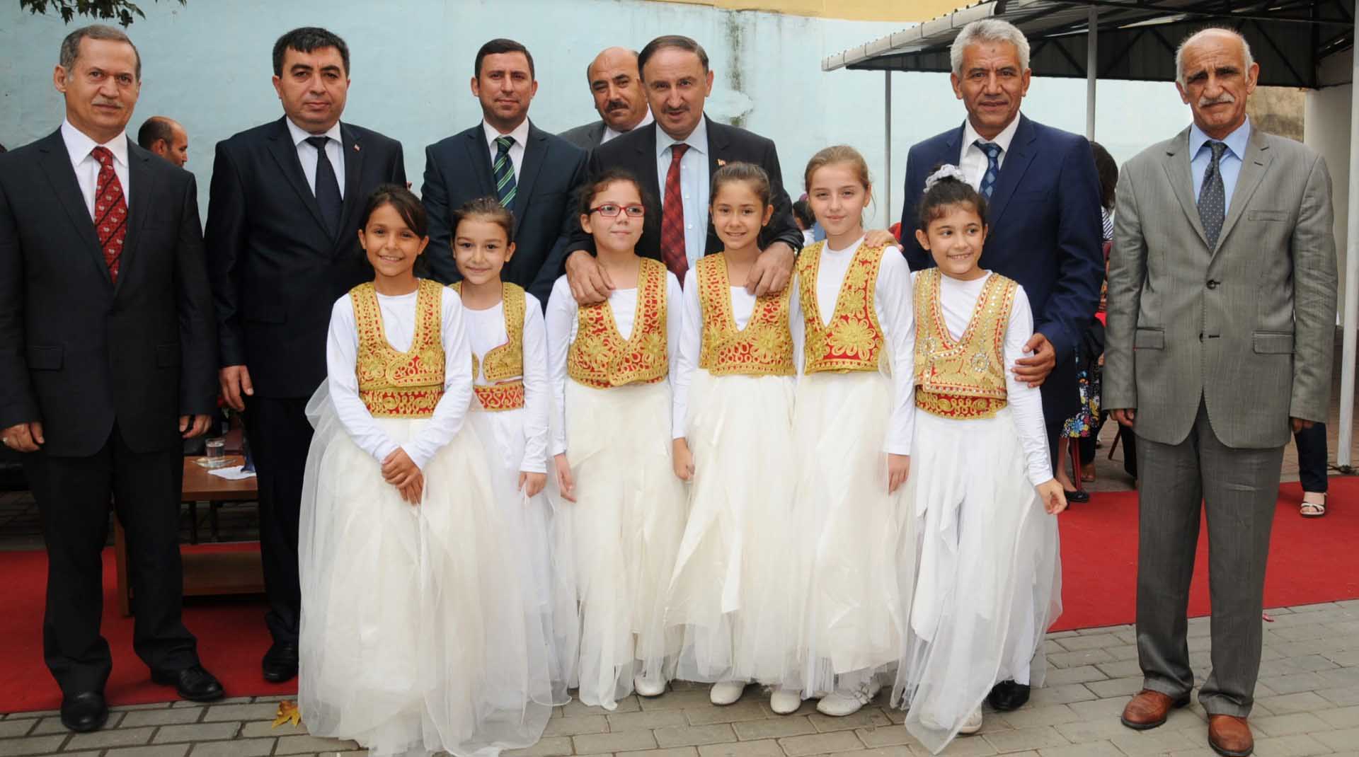 ‘Yüksek idealler eğitimle kazandırılır’